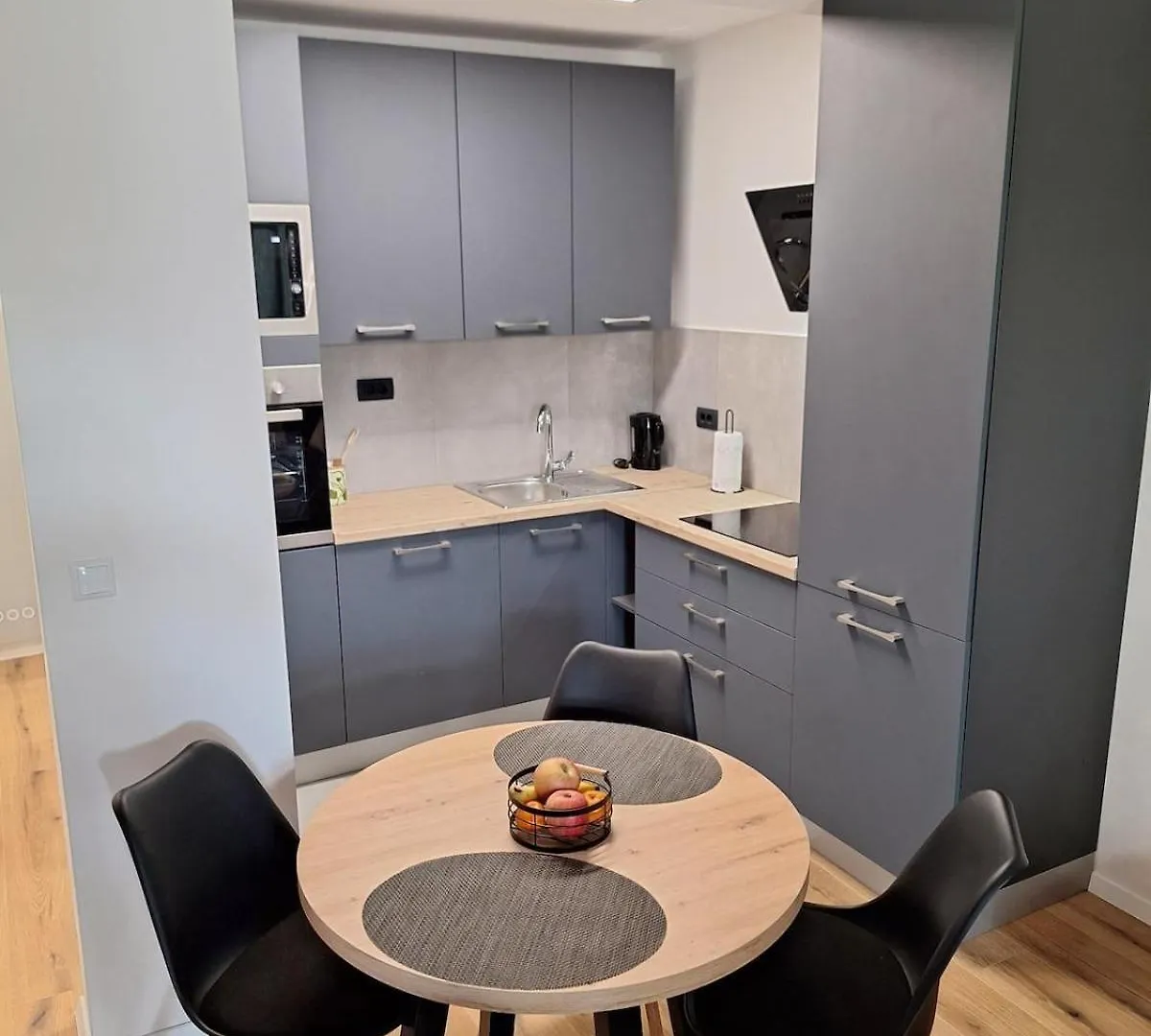 Apartment Ivko - Private Parking Pula