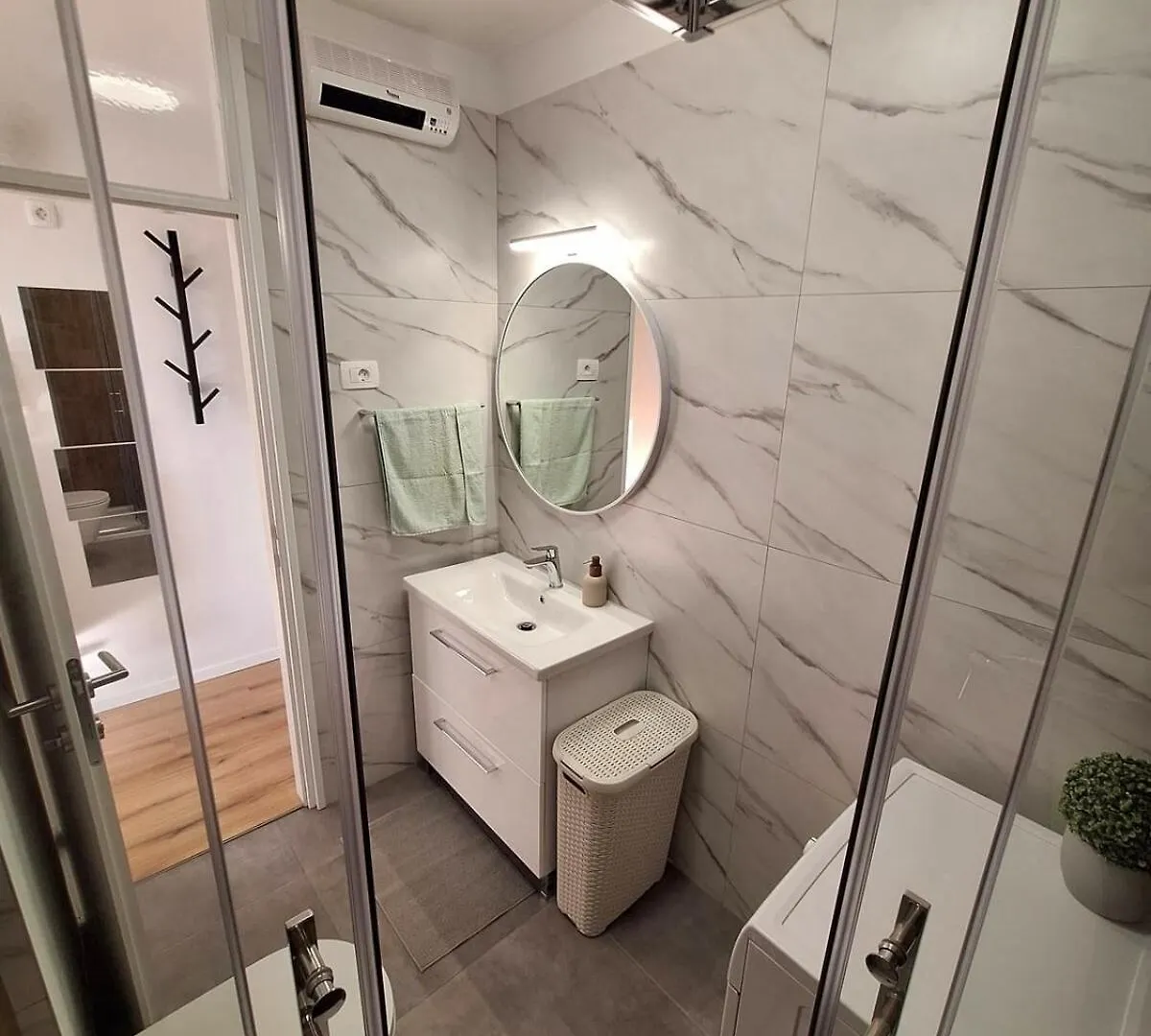 Apartment Ivko - Private Parking Pula 0*,  Croacia